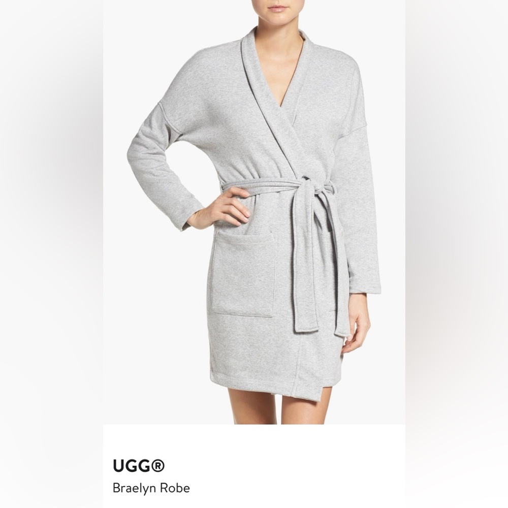 UGG® Braelyn Robe in Light Grey Size Large - Like New!